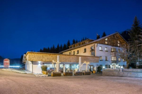 Гостиница Hotel Gasthof Hirschen, Штамс